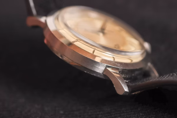 Jaeger-LeCoultre Memovox, Bumper - Bild 2